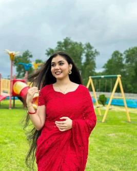 Noureen in Red saree image