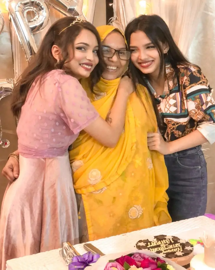 Ishrat Zaheen Ahmed on her birthday with family